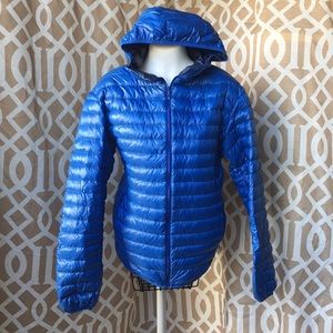 Uniqlo Down Puffer Hoodie Jacket sz M used